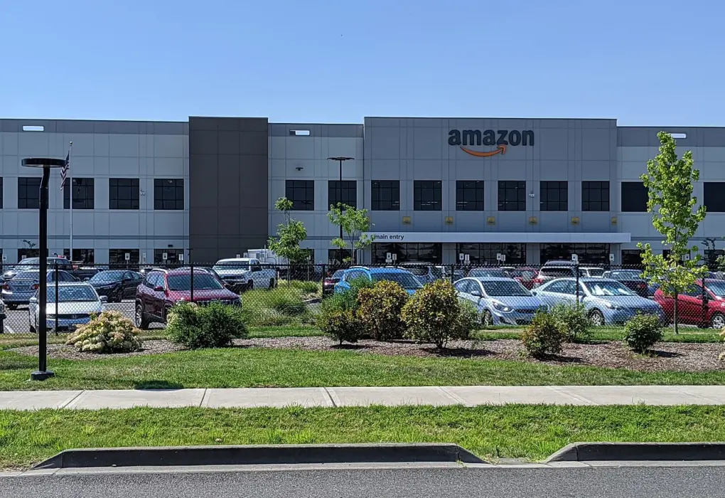 Amazonov logistički centar u Troutdaleu u Oregonu