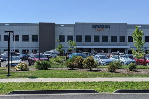 Amazonov logistički centar u Troutdaleu u Oregonu